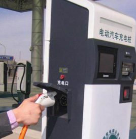 我国新能源汽车保有量172.9万，纯电动乘用车车桩比1.8：1