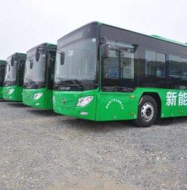 中国公路学会客车分会裴志浩顾问介绍“新能源公交车相关标准”