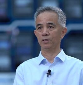 央视焦点访谈新能源汽车专题：新赛道上的超车