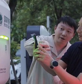 汽车为电网反向送电 重庆电动车主首获“售电”收益